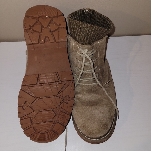 Ankle boots - Picture 3 of 3